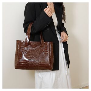 Bestselling Women's Crossbody Bag — Premium European & American Style