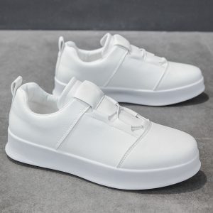 One foot elastic shoes are versatile and lightweight sports shoes for teenagers