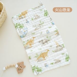 Six-layer bubble gauze bib, cute cartoon-themed small