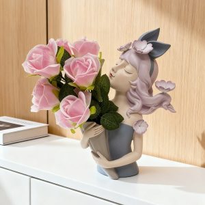 Girl flower arrangement resin ornaments home