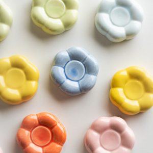 Flower ceramic base ornaments