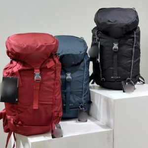 34L Mountaineering Backpack Outdoor Backpack for Men and Women Hiking Bag