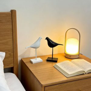Black and White Simple Single Tall Bird Decoration
