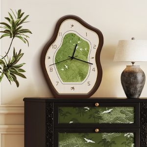 Green landscape table clock decorative painting