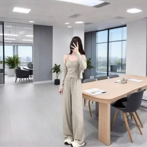 Stylish, loose-fitting, high-waisted cardigan camisole casual