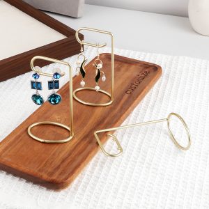 L-shaped jewelry display rack
