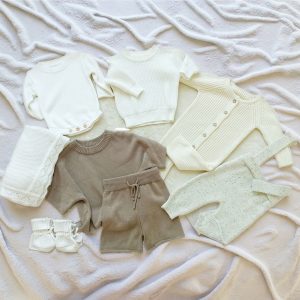 a Full Range of Sweaters Baby Clothes Set Outfit Sets Series