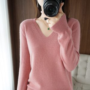 Slim-fitting thin sweater, stylish inner layer