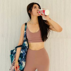 Women's High-Waisted Naked-Sense Yoga Pants with No Embarrassing Lines, Stretchy, Slim-Fit, Hip-Lifting Sports and Fitness Yoga Apparel