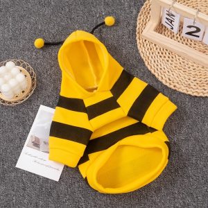 Thickened and warm hooded sweatshirt for cats