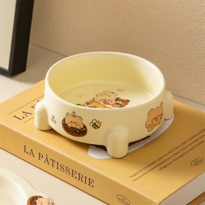 "Cake Bear" Ceramic Pet Bowl — Cute, Spill-Proof Cat Feeder