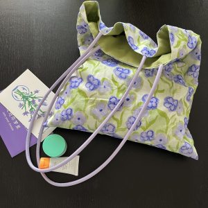Niche-Design Canvas Tote Bag with Purple Irises
