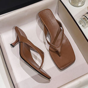New summer fashion open-toe V-shaped flip-flops with kitten heels and ankle strap sandals