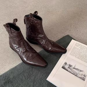 Grape women's version trendy pointed V-neck vintage denim slim boots with thick heels and a non-crinkly feel, suitable for the western style.