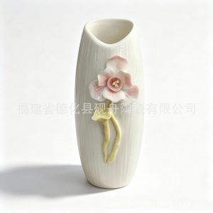 Dried flower arrangements and vases for living room and dining room home decorations